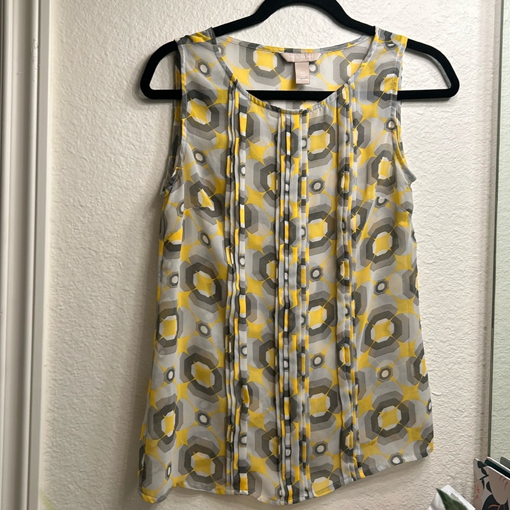 Banana Republic sleeveless dress shirt size XS